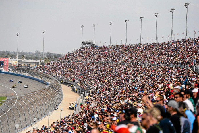 Huge Crowd For Nascar At Speedway Means Big Business For Inland Empire